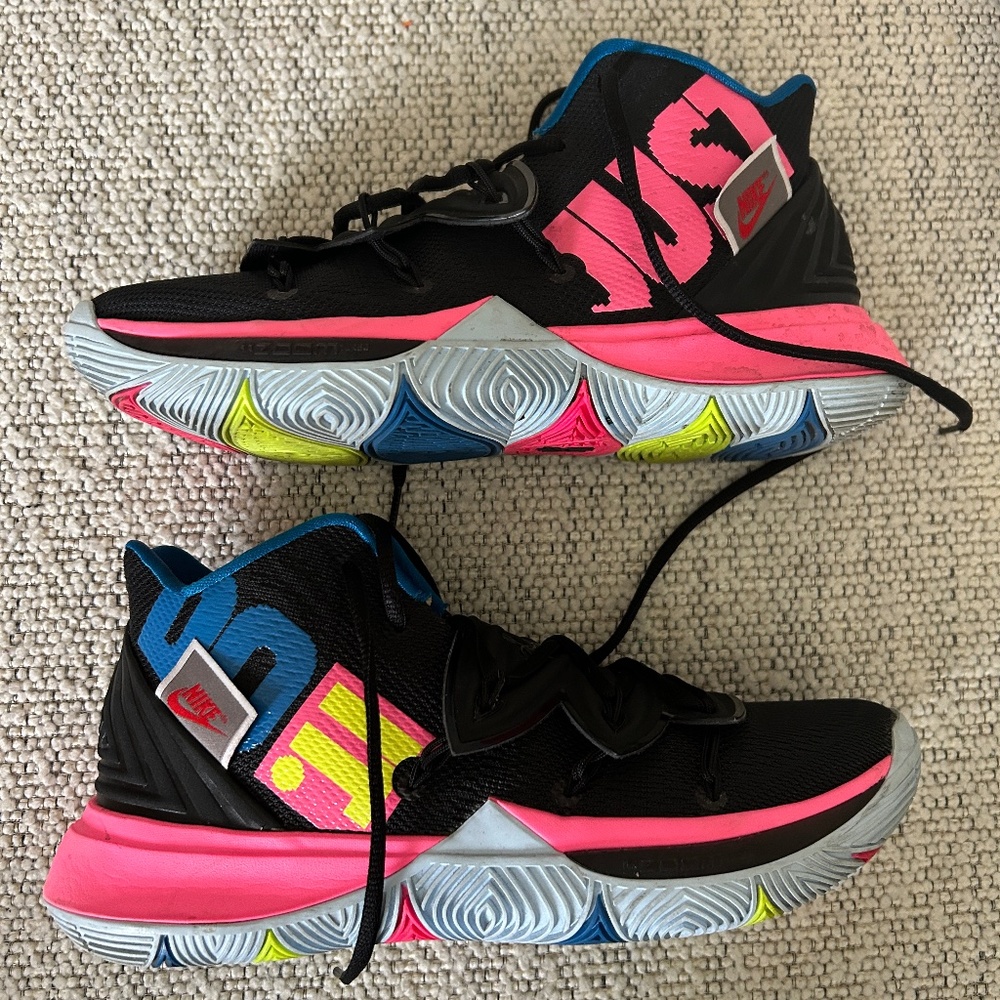 Nike The Kyrie 5 ‘Just Do It’ Size 9